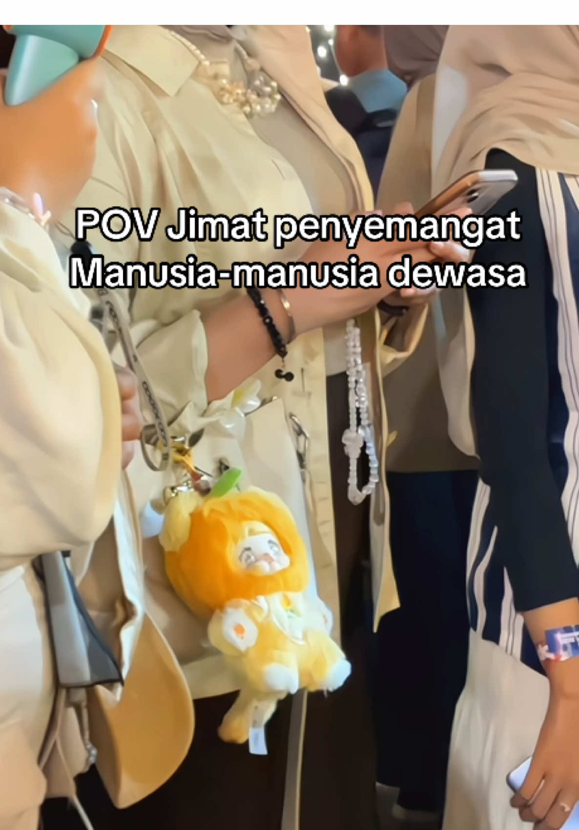Termasuk memenuhi inner child⁉️Malah seringnya liat todler dewasa yg pake 😭🤏🏻kalo kata temenku 