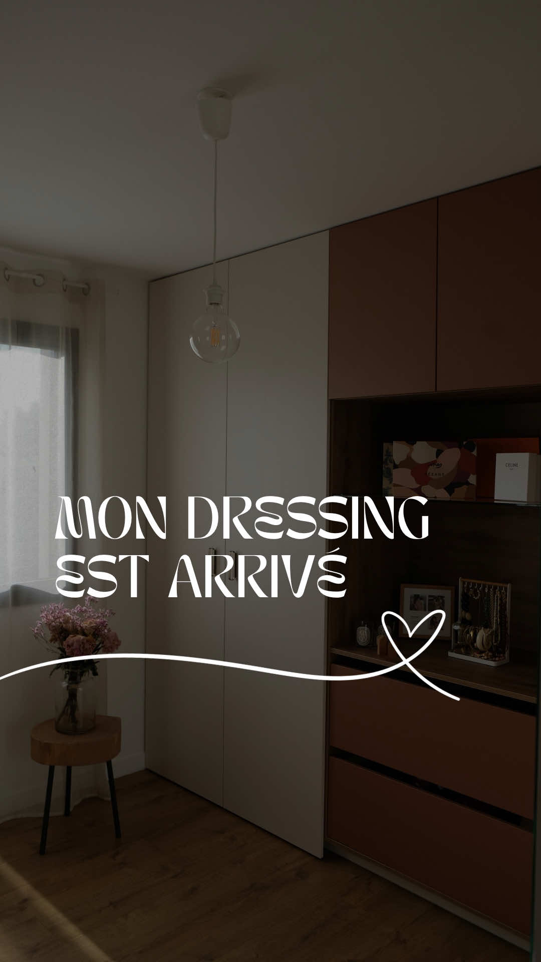 J’en ai rêvé, je l’ai enfin ! J’ai bientôt fini de le ranger pour tout vous montrer 😍. Dressing fait par Mobalapa Portet sur Garonne 🥰. #avantaprès #dressing #mondressing #beforeafter #dressingroom #mobalpa