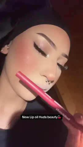 @Huda Beauty 