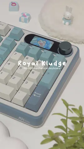 RK-S98 from @royalkludge_official 🩵🤍 Okay, I might have a slight obsession with keyboards that have a smart display… there's just something so fun about being able to show my favorite GIFs right on my keyboard 🥹✨ other deets: - Diverse RGB Backlit - DIY Software Supports - 3750 mAh Battery Capacity - also available in lavander purple, clay greean and turquoise green link is in bio 🩵 ───୨ৎ─── partners tagged ꩜ .ᐟ ⋆ desk setup • gaming setup ⋆ #keyboard #mechanicalkeyboard #keebs #typingasmr #mechkeeb #desk #desksetup #deskspace #GamingSetup #cozy #cozysetup #keeb #setup #keyboardsoundtest #deskgram #keyboardasmr #fyp #royalkludge #rks98 