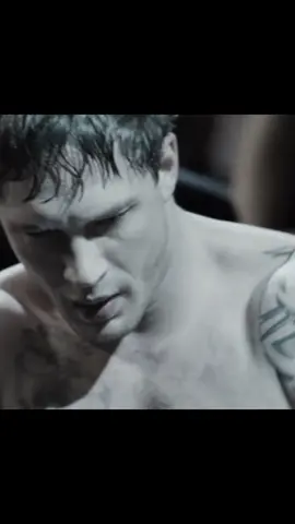 Живём один раз, надо бы его запомнить. #UFC #tomhardy #tom #hardy #tomhardyedit #warrior #mma #mmafighter #edit #ufcedit 