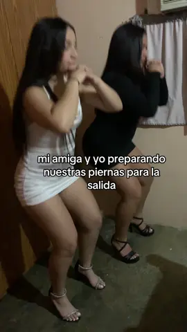 buenas piernas ante todo @Susej🦋 😝 #vir #Viral #fyp #fory #foryoupage #chicas #girls #salida #amiga #amigas #tranding #fypシ゚ #bailar #l #lentejas 