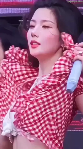 #kgirl #idol #fypage #koreanidol #waterbomb #watermelon #kpopfyp #kpop #kwoneunbi #kfap #eunbi 