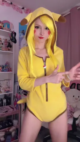 the tail XD #ccinnabunii #cosplay #pikachu #pikachucosplay #pikagirl #pokemon 