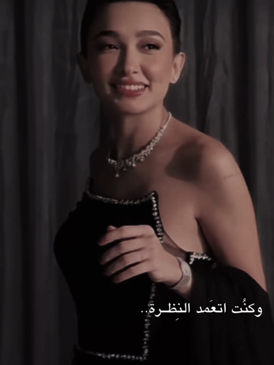 في ابتسامتها ألف شعور... 💌 @sahar.zay  #سحر_الناصر  #كنت_أتعمد_النظرة #حب #رومانسي #فيديوهات_حلوة #foryou #اكسبلور