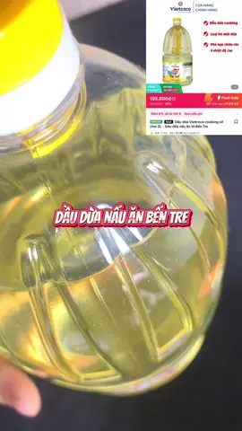 Chai 2 lít, giá hôm nay còn 115k, miễn ship.#hangquangnam #daudua #dauduanauan #dauduavietcoco #dauduacookingoil #vietcoco #dauduabentre #dauduanguyenchatbentre #dauduanguyenchat #giavi #giavinauan 