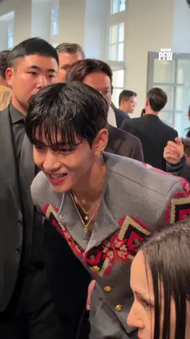 love me again❤‍🔥💜✨ #taehyung #taehyungparisfashionweek #taehyung2025 #bts #fyp 