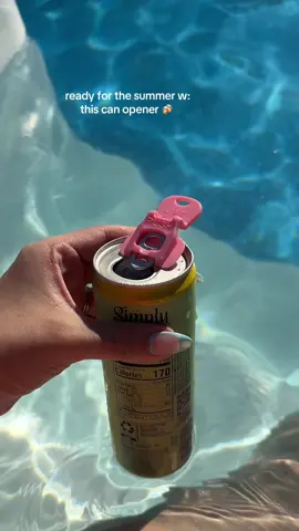 Ladies get your can opener for this summer so you don’t mess up your nails☀️ #canopener #canopenerhack 