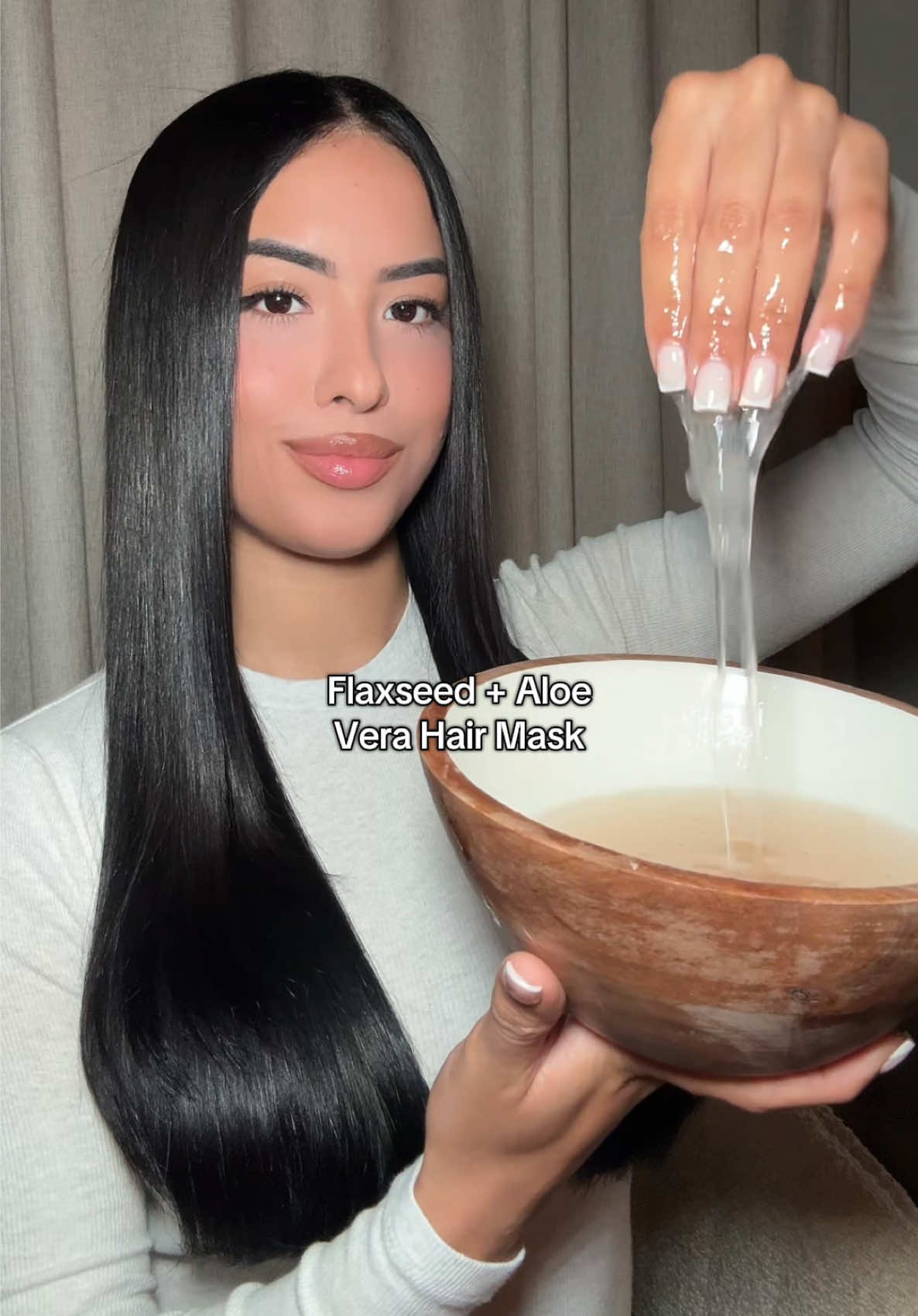 Perfect hair mask to get soft, silky, frizz free hair ✨ #creatorsearchinsights #flaxseed #aloevera #hair #hairmask #fyp #haircare #frizzyhair #naturalhair #silkyhair #shinyhairtips #hairtok 