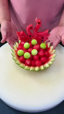 beautiful fruit platter🥰🥰🥰 #fyp #tiktok #good #fun #chef #funny #awesome #food #skills #master #amazing #love #girl #cake #respect #cool #👍 