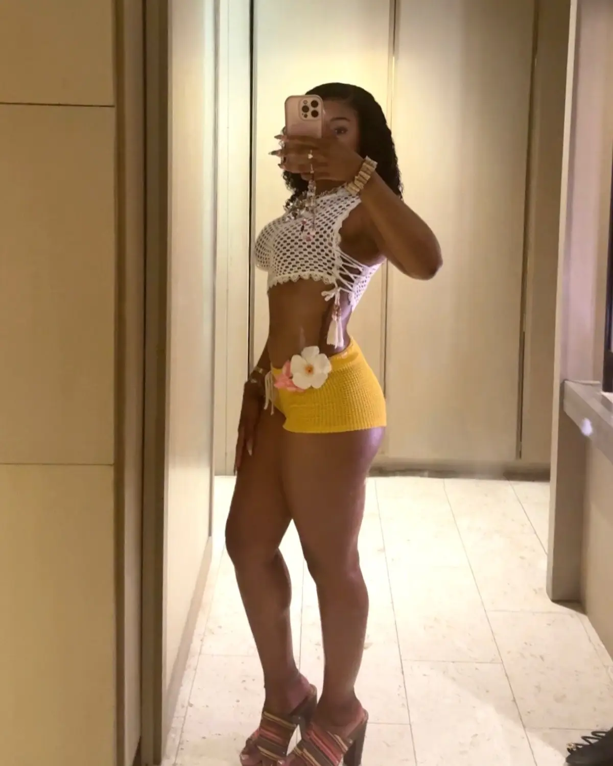 So upset I only got night pics #outfitinspo #jamaica #cluboutfit #islandoutfit #fashioninspo #digipics 