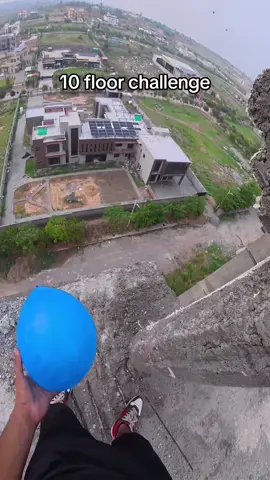 This is impressive 😳 #parkour #balloon #shoutoutot (via yasirsultan68/IG)