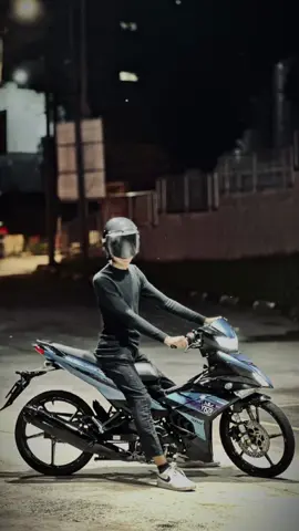 penjahat bersedia untuk bertempur