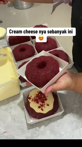Menu bestseller minggu ini. 😍😍 #fypp #redvelvetcake #cakelava #starmooncakeshop #fyp 