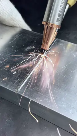 #aluminum #welding #b2b #hashtag #เทคโนโลยีการเชื่อม #เครื่องเชื่อมเลเซอร์มือถือ #ช่างเชื่อม #stainlesssteel #iron #1500wlaserwelding #เครื่องเชื่อมอลูมิเนียม #factory #โลหะ #asmr #อลูมิเนียมอัลลอยด์ 