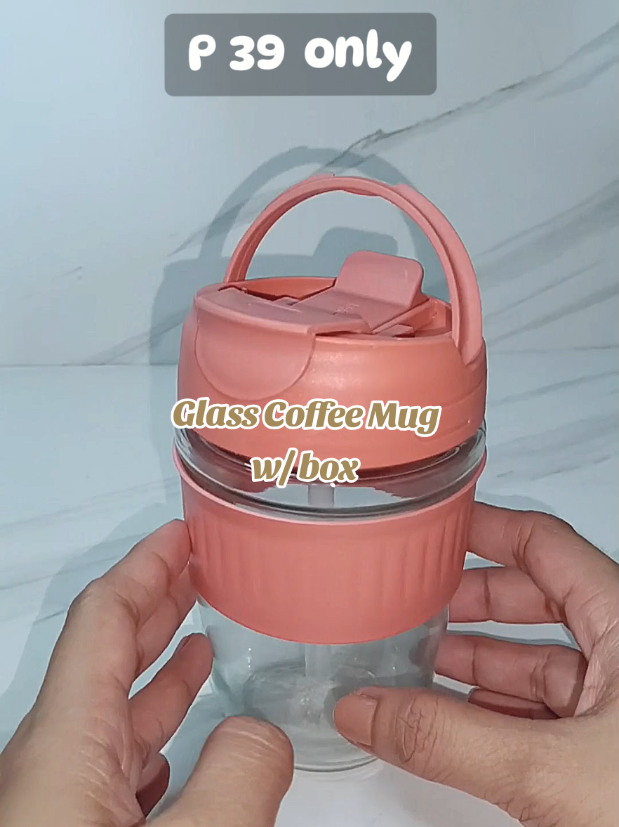 LEAKPROOF! Perfectttt for Souvenir / Giveaway / Gift Idea ✨ Glass Coffee Mug w/ Straw.🤩 #glasscoffeecup #glasscoffeemug #coffeemug #coffeecup #coffeecupwithstraw #coffeemugwithstraw #fyp 