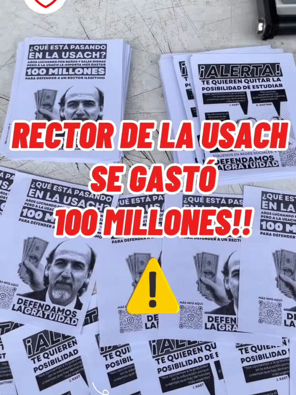 Ayer estuvimos volanteando en la USACH 🗞️💬  Hablamos con estudiantes sobre la contingencia y la situación del Rector ¡Súmate y participa!  💥 Proyecto hecho por y para estudiantes #USACH #ContingenciaEstudiantil #ParticipaciónActiva