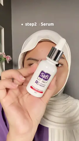 Jujur ya… aku tuh awalnya skeptis banget sama retinol-retinolan 😅 tapi SAFI yang ini beda sih! 3X Advanced Retinoids-nya bener-bener bikin kulit aku keliatan lebih sehat dan plump! 💜 Pakenya malem sebelum tidur, bangun tidur langsung auto glowing 🤭✨ Buat yang pengen coba, SAFI ini ada di Shopee yaaa~ cari aja di Safi Official Store #untukversiterbaikmu  #SafiAgeDefy3XAdvancedRetinoids  @Safi Indonesia 