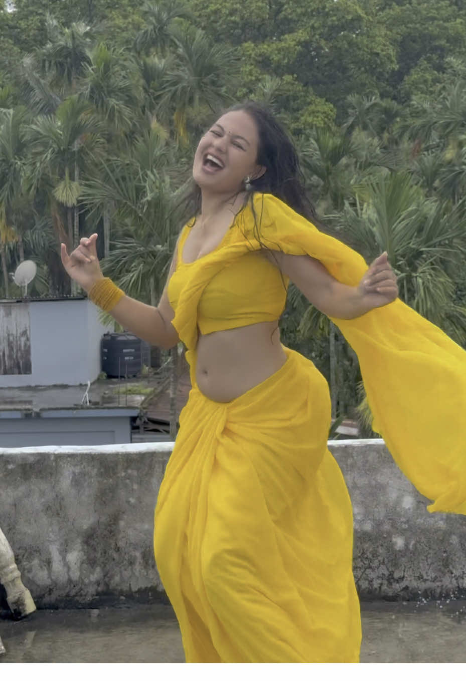 Aage Hai barsat 💃🌧️#fyp #keepsupporting #foryou #aayeshachhetri259 #fyp #oldhindisong #goviral #viralvideo #explorepage 