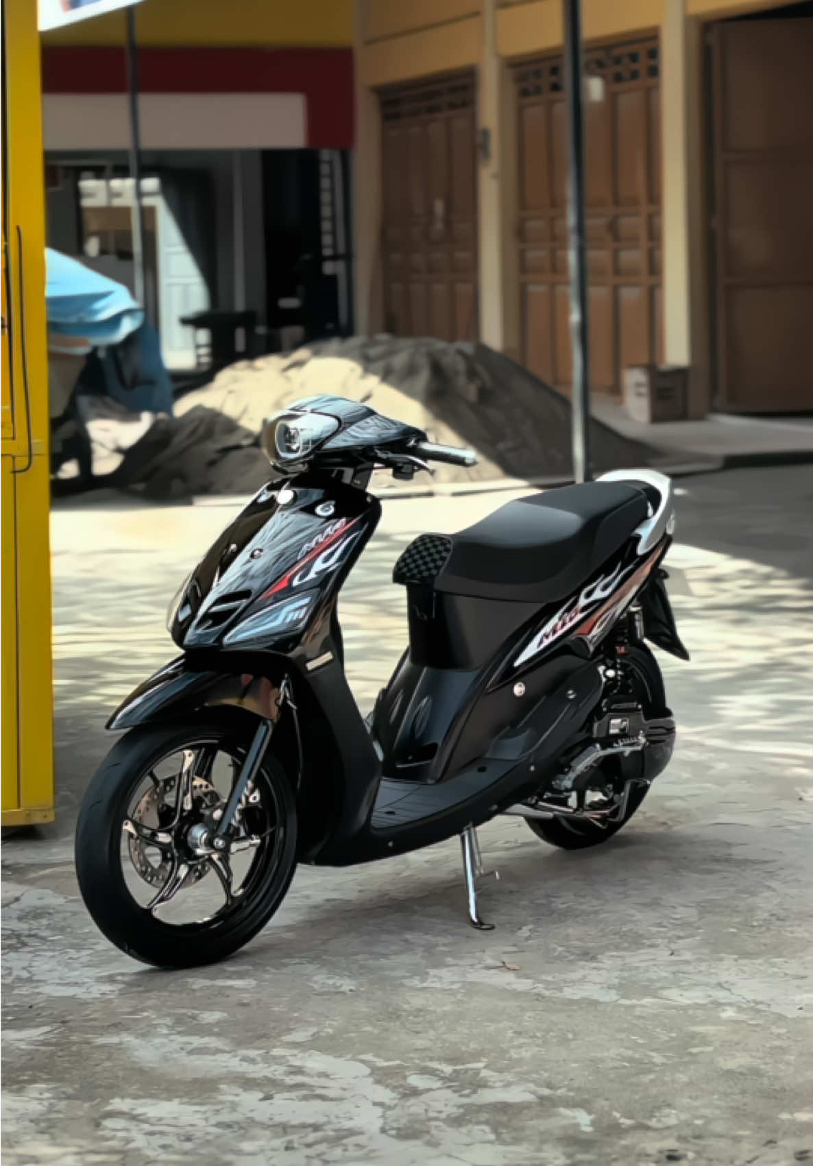 Full Hitam dulu 🎱🖤 #mio #miosporty #mioproper 