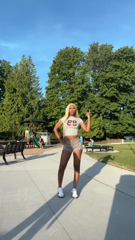 baby girl shake dattt 🐒 dc : my moot @sasa , #fyp #viraldance #blowthisup #xyzabc #tatcha #makethisviral 