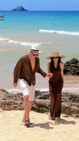Nhờ Quy Nhơn ghi lại dùm đoạn tình cảm xinh đẹp này #cotravelquynhon #tourkycoeogiohonkho #tourquynhon2n1d #dulichquynhon2025 #tourdulichquynhon #TourQuyNhonPhuYen3N2Đ #tourkycoeogio #combotourquynhon 