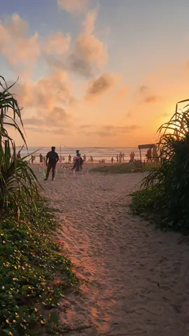 Down south පටන් ගන්නෙ මෙතනින් 🍂🔥🥰. බෙන්තර 🦑 #srilanka #downsouth🇱🇰 #benthara #sunset #seavibes #fyppppppppppppppppppppppp #asthetic #viraltiktok #Fyp #onemillionaudition #trending #travel 