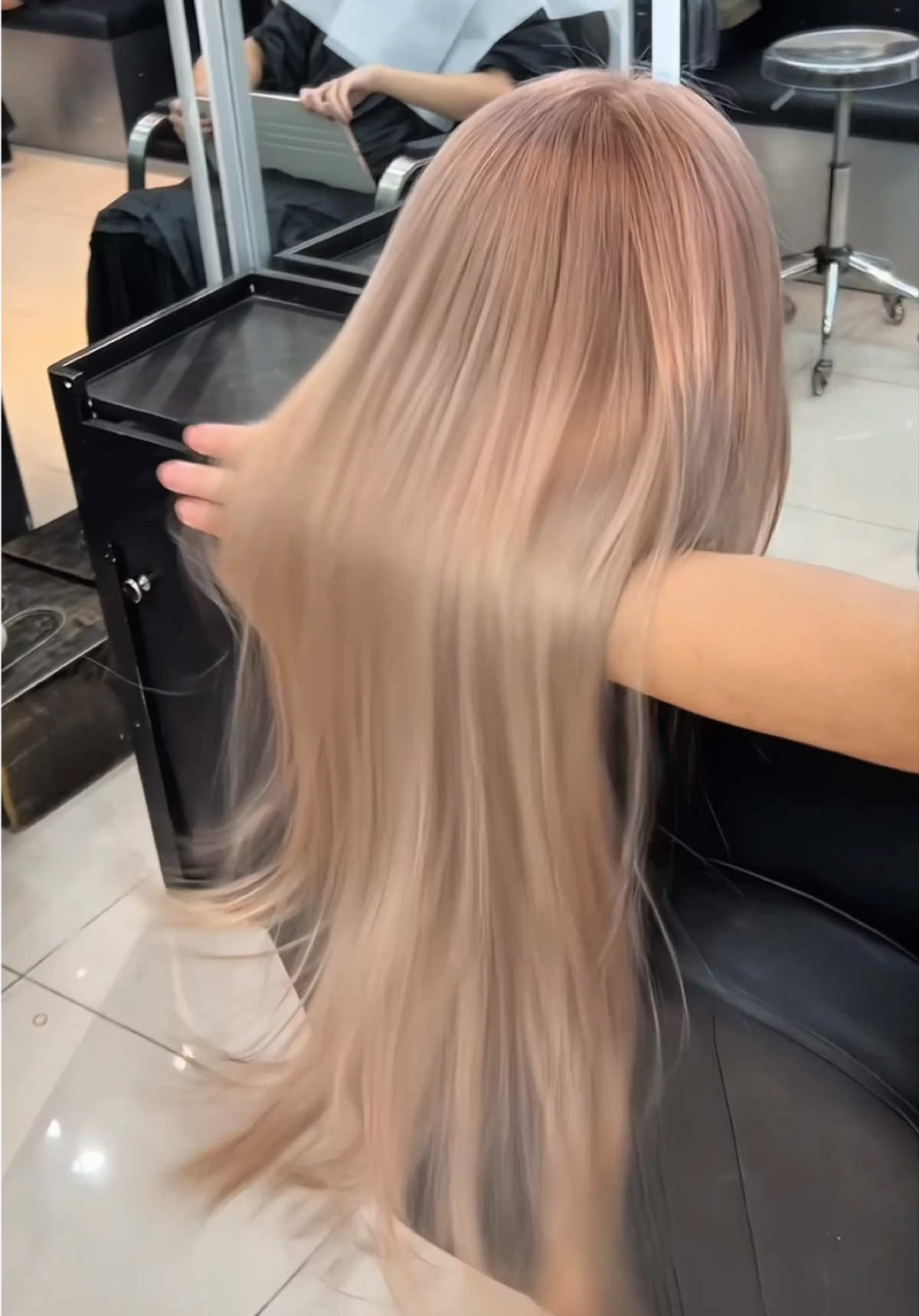 Tone màu càng phai càng sáng.Cô nàng nào da ngăm thì lưu ngay vd này về ngay nhé 🥰 #mouhairsalon #maunhuomdep #LearnOnTikTok #foryou #fyp 
