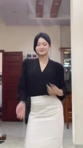 Outfit đi kí hồ sơ đòi nợ :))