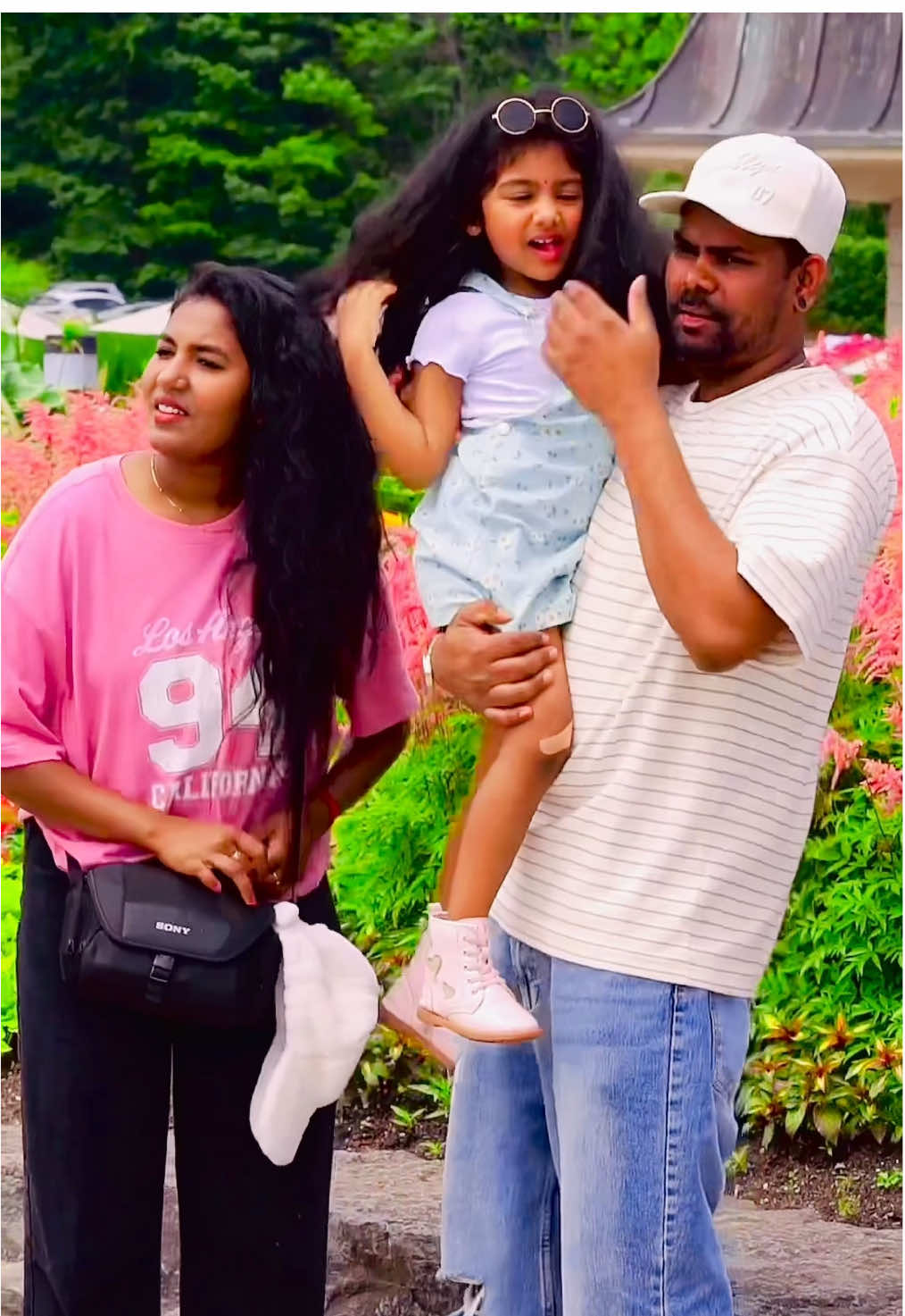 Family ♥️ @ATMIA #kilinochchi #🇨🇦 #family #🇨🇦 #tamil #tamil #fyp #thankyou #Love #fatherdaughter #srilanka #😘 #🙏🏻 #fyp #fyp #niagrafallscanada 