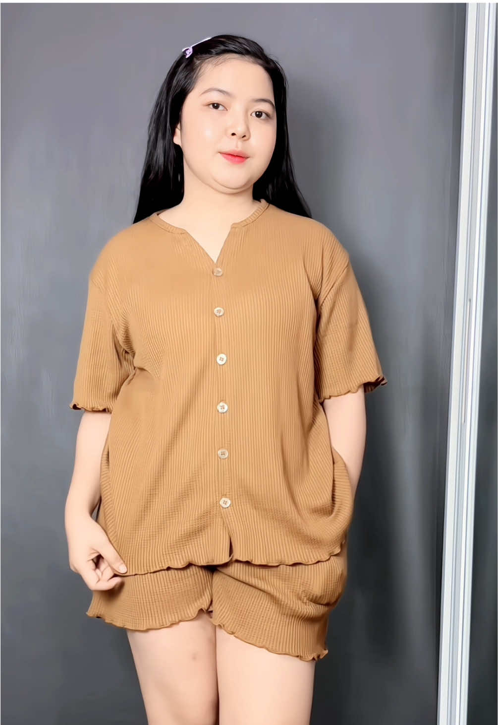 Oneset Crop Top V cocok di pakai sehari hari 😍 #setelanwanita #oneset #onesetcroptop 