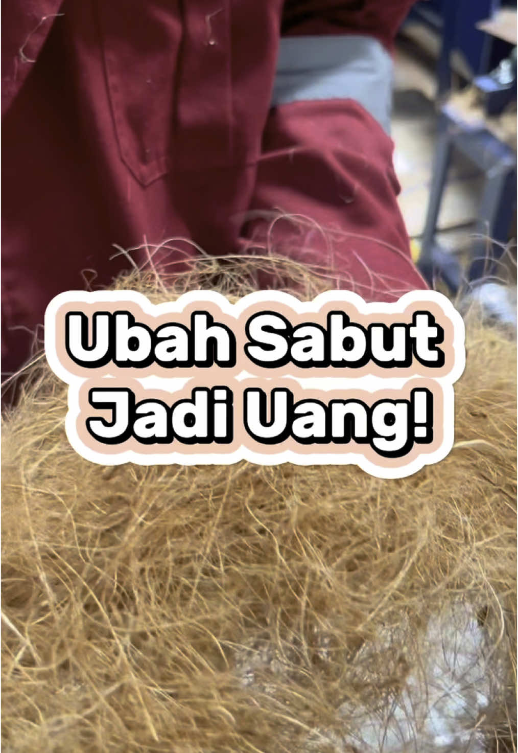 Dulu sabut cuma dibuang...Sekarang? Bisa jadi cuan! 💸  #sabut #kelapa #sabutkelapa #cocofiber #cocopeat #mesinkelapa #mesin #umkm 