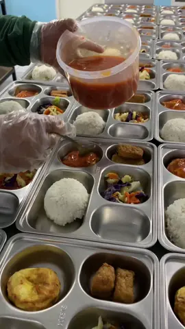 SPPG Cimelati. Tempat di mana wajan berbunyi demi masa depan negeri #murahnikmatlezat #makananviral #makansiang #makan #makansianggratisprabowogibran #menuprogrammakangratis #SPPG #programmakanbergizi #SPPGCICURUGCIMELATI #bgnindonesia #mbgindonesia #BGN 