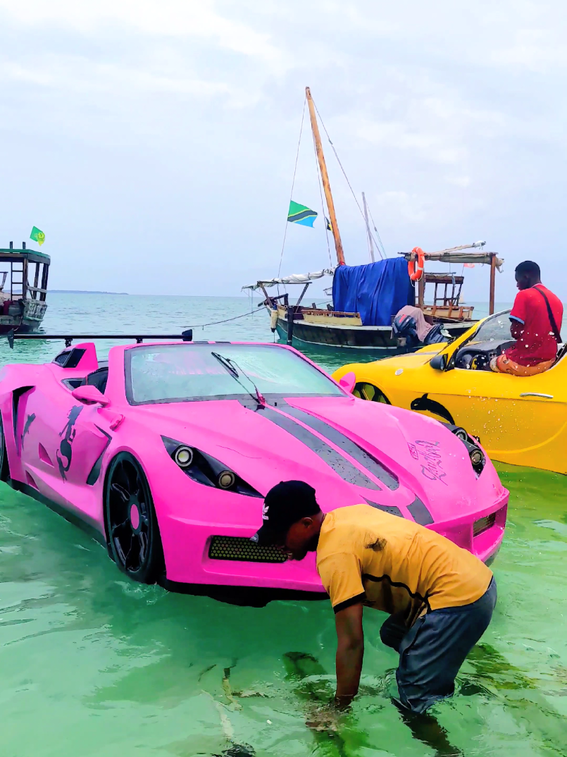 Asubuhi hii tuko live moja kwa moja! Kama unapenda michezo ya majini kama JetSki, JetCar au Kayak 📸 basi huu ni wakati wako kuungana nasi. Unangoja nini! #WaterSportsZanzibar #ZanzibarThingsToDo #JetCarExperience #JetSkiFun  #ZanzibarVibes #tiktoktravel #beachadventure   