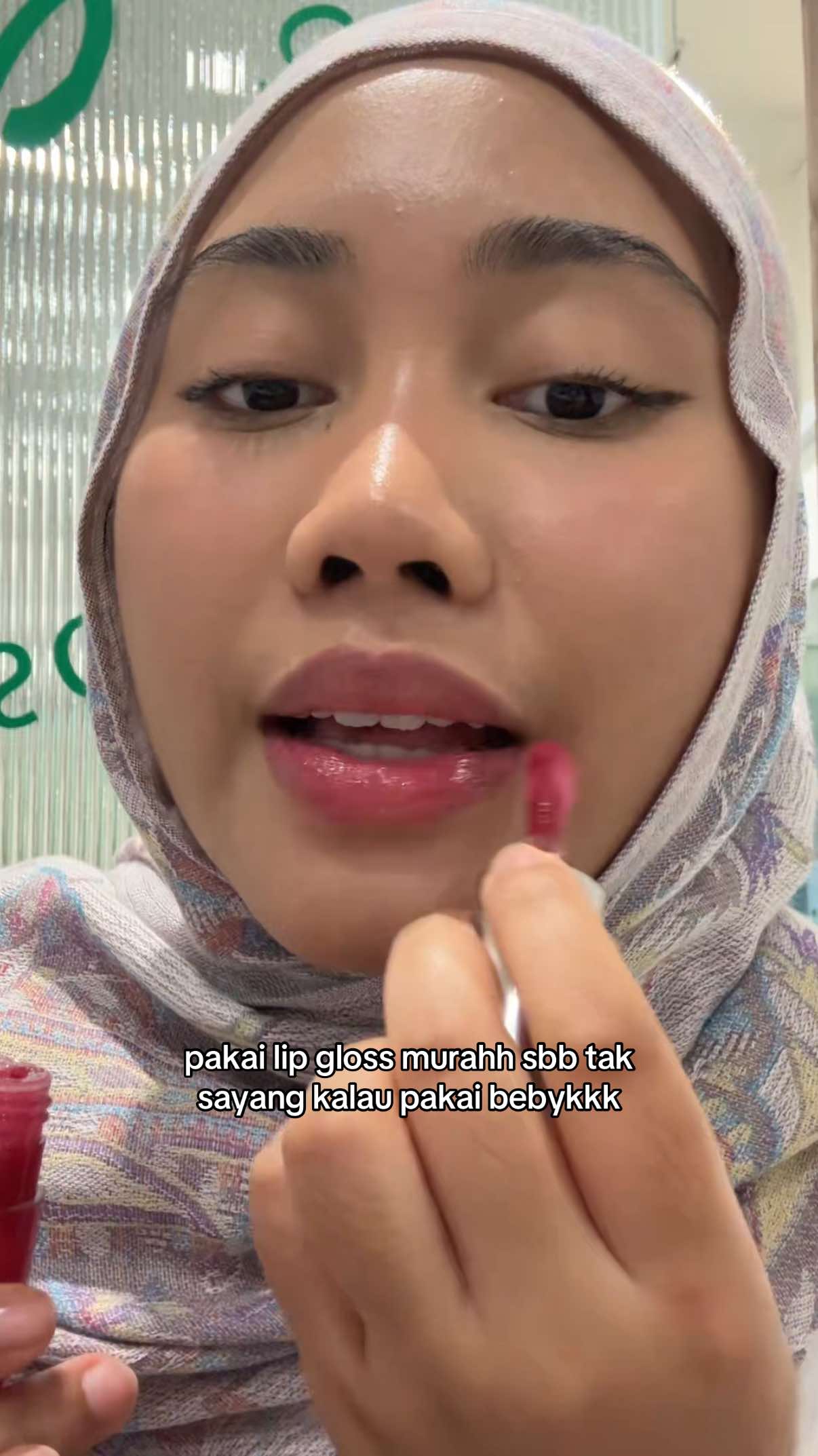 bonus points bcs its a dupe for clarin lip oill #fypシ゚ 