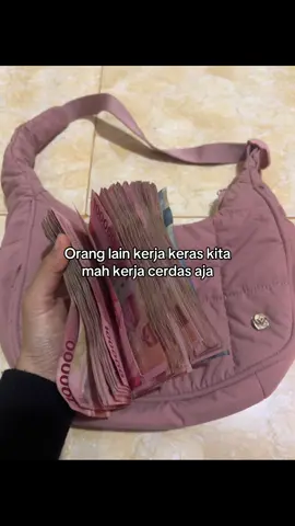 Kerja cerdas tapi hasilnya lebih cerdas this is bisnis freelance  #allahummabarik #pebisnismuda #trendingsong #freelance #wfh #cuantiktok #kerjaonline #relate #jj #relateable 