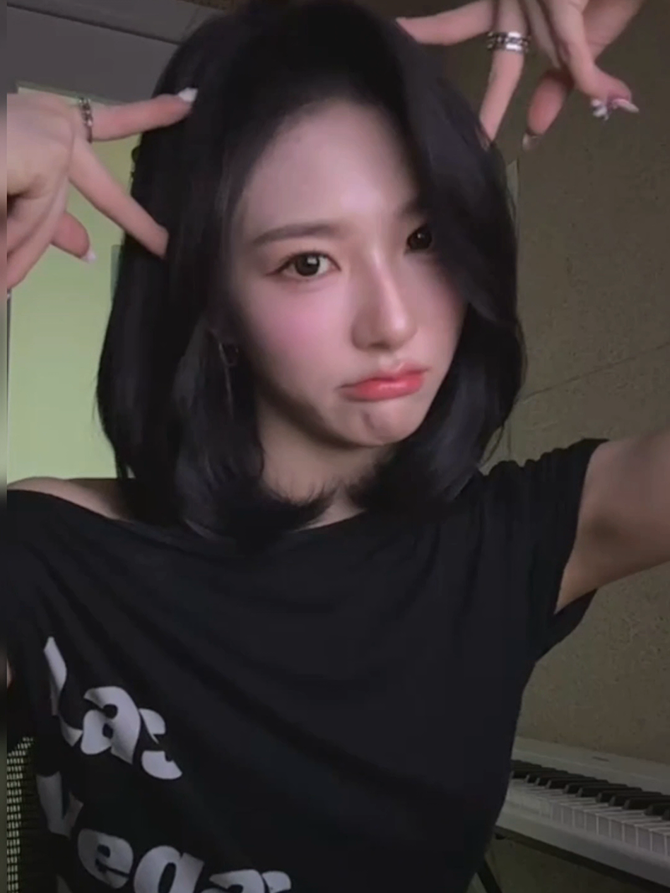 #tripleS #트리플에스 #xinyu #zhouxinyu #cosmolive #triplesfan #triplesarmpit #kpopfyp #fypシ 