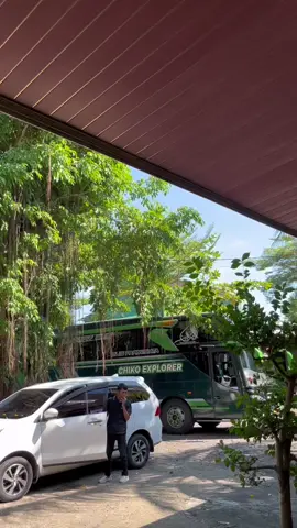 🤩🤩🤩 #patuhartshop #patuhcooverative #bajuadatlombok #wisata #lombok #tenunan #sukarara #fyp #holiday 