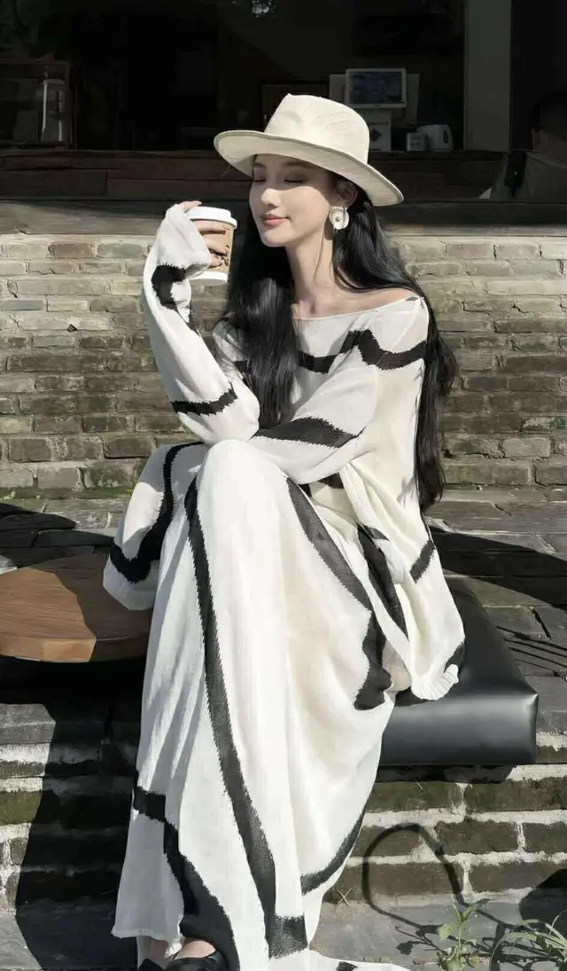 Đến một ngày anh sẽ gặp em, dưới ánh nắng vàng, hát vu vơ như lời hứa.#outfit #fyp #leamontiktok #xuhuongtiktok #phoidoxinh 