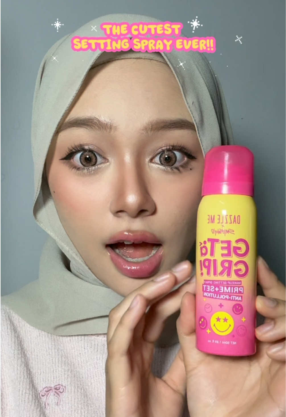 my favourite setting spray 💗 cute gila kan?!?! @DAZZLE ME MALAYSIA  #dazzlememy #dazzlemexsmIleyworld #newsettIngspray