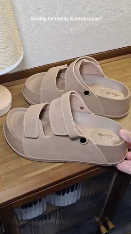 looking for trendy sandals today?go get this sandal #trendysandal  #sandalsforwomen  #lightweightsandals 