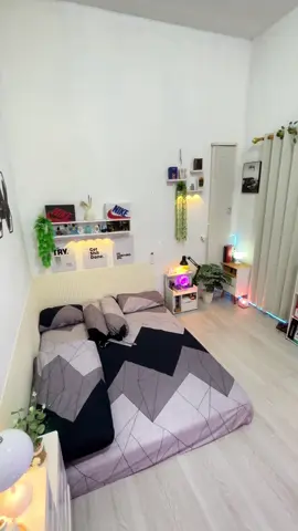 Berubahan lampu😻🪄✨#whiteroom #kamarcowokaestetic #kamaraestetickeren #kamarcantik #kosanestetic #kamarcewekaesthetic #dekorasikamar #kamarputih #fyp 