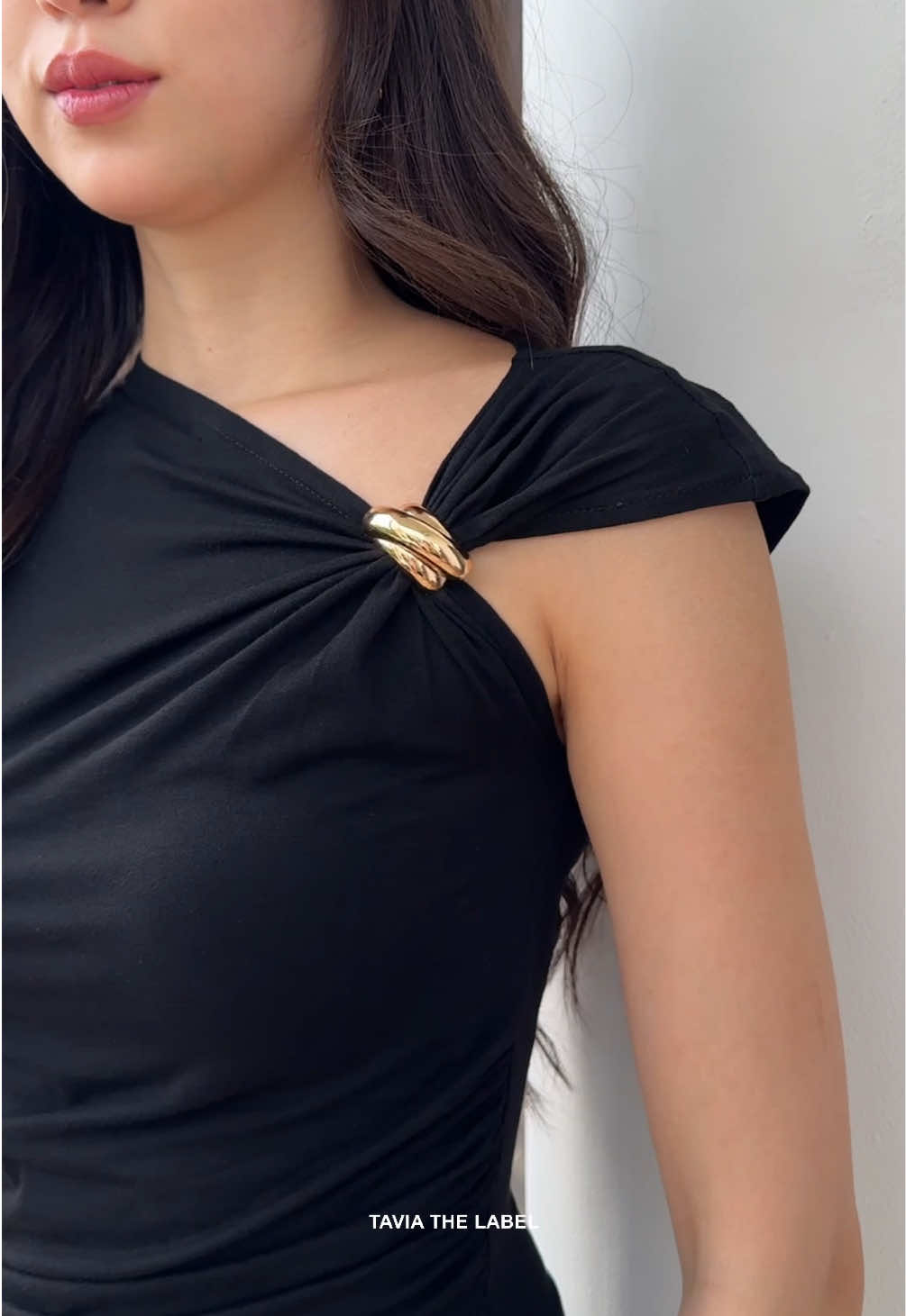 Gilda top in black 😍 #top #Summer #ring #ringtop #summerwear #outfit #OOTD #fitcheck #fyp #formalwear #elegant #beauty #TikTokFashion #rekomendasi #rekomendasioutfit #outfitideas #inspo #korean #koreanstyle 