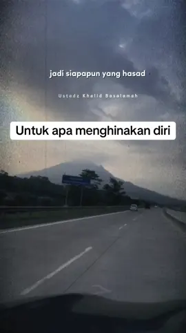 #CapCut Untuk apa menghinakan diri #tausyiah #ceramah #ustadkhalidbasalamah 