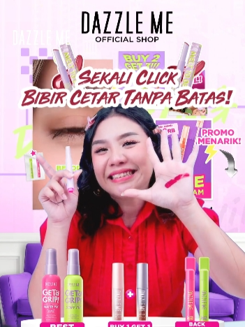 Tinggal click aja! bibir langsung auto glossy dan cover😍 #lipclick #tintedlipbalm #lipbalm #lipgloss #tintedlipbalm #meltingbalm #plumpylips #melttodewlipclick #lips #dazzleme #dazzlemebeauty #dazzlemelipclick #promoguncang77