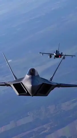 #f22raptor #cessna #fighterjet #usairforce #aircraft #us #america 