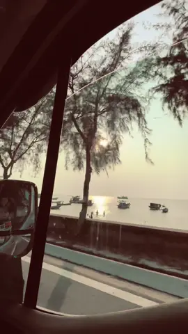 có những lúc em mơ được gặp lại anh lúc ban đầu…  #xh #buon #nhactamtrang #fyp #xhuong #tamtrang #chill #nhachaymoingay 