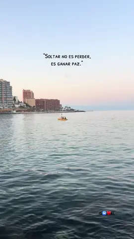 “Soltar no es perder, es ganar paz.”🤍🤍🤍🤍🤍🤍🤍🤍