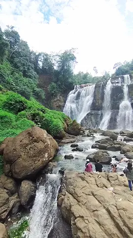 keindagan curug malela, surga nya bandung barat #curug #curugmalela #waterfall #airterjun #liburan #trend #fyppppppppppppppppppppppp #bandungbarat #explore #explorebandung 