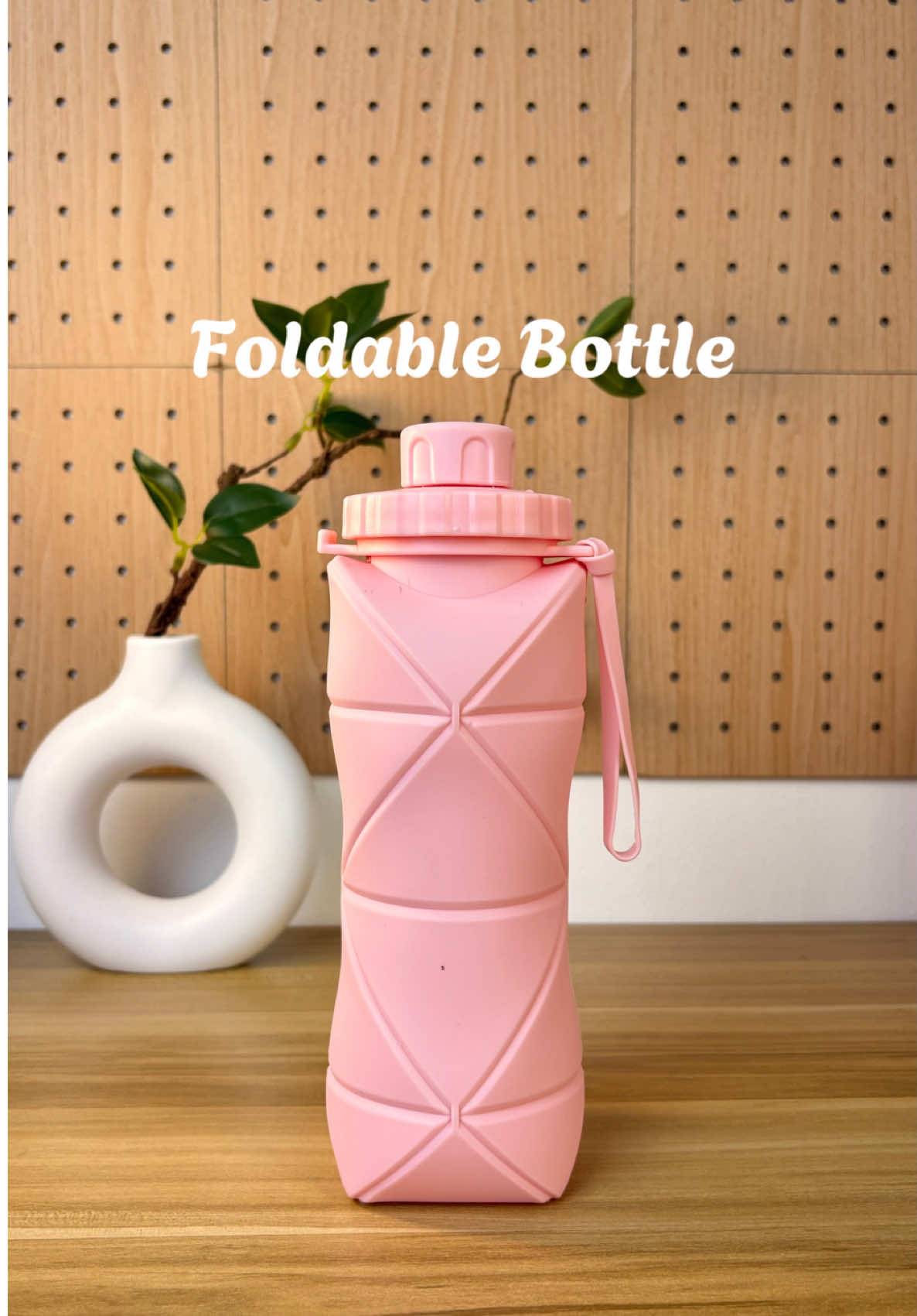 Nak pergi travel? Pergi umrah? Bawa je botol air lipat ni, senang jimat space  #botolair #botolairlipat #foldablebottle #botolviral 
